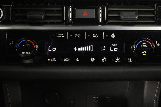 Certified 2024 Nissan Pathfinder SL FWD image 23