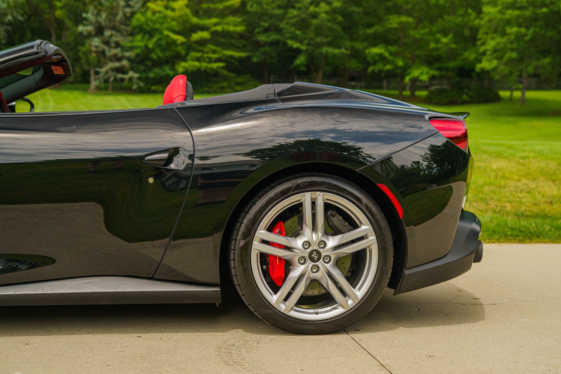 Used 2019 Ferrari Portofino RWD image 83