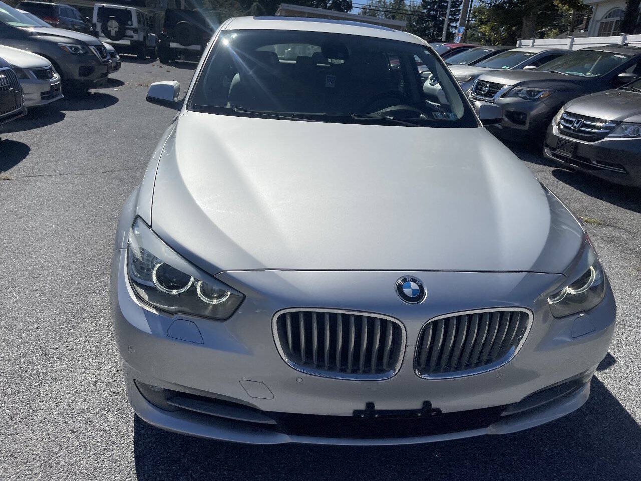 Used 2012 BMW 550i Gran Turismo xDrive AWD/4WD image 2