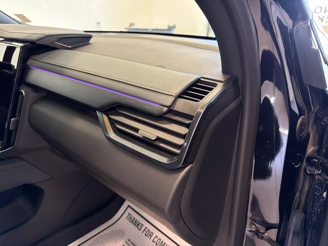 Used 2025 GMC Acadia AT4 w/ LPO, Floor Liner Package AWD/4WD image 40