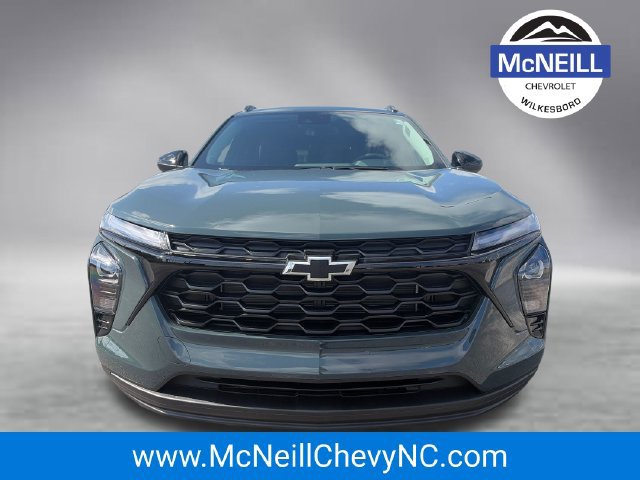 New 2026 Chevrolet Trax LT w/ Driver Confidence Package FWD image 2
