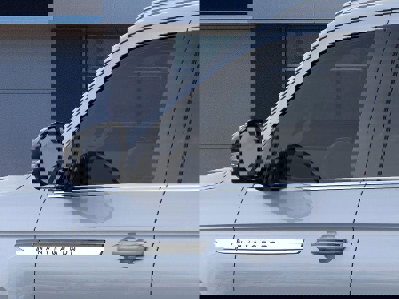 New 2025 Lincoln Navigator Reserve image 20