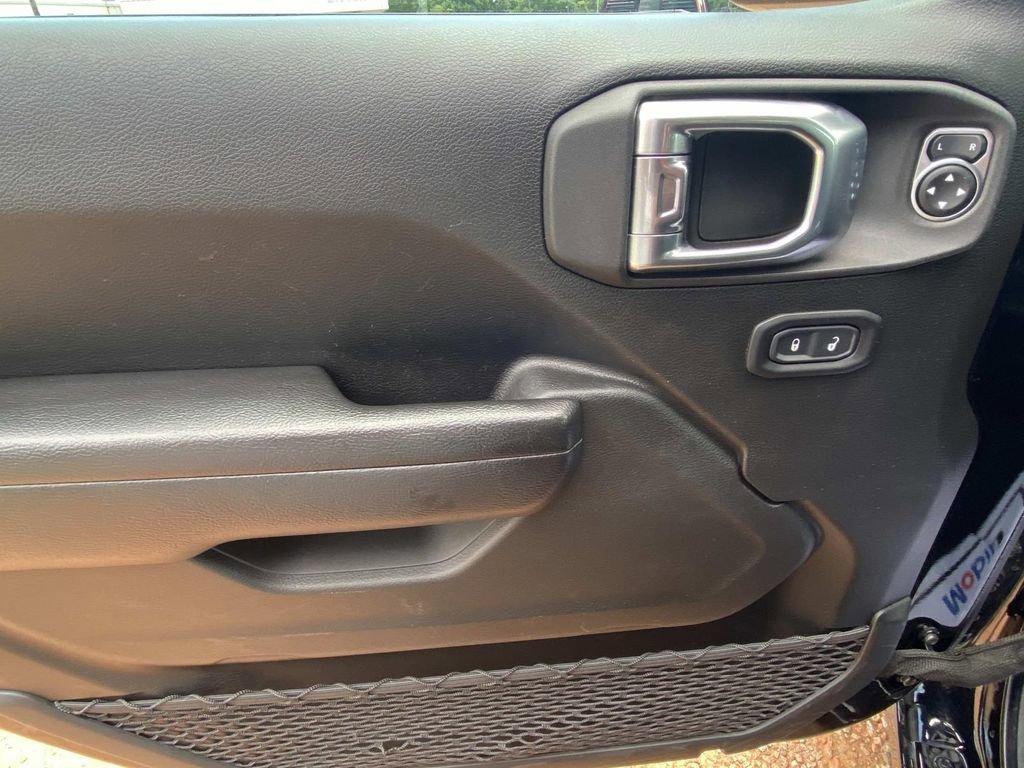 Used 2023 Jeep Gladiator Sport image 16