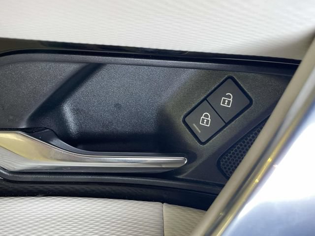 Used 2023 Land Rover Discovery Sport SE R-Dynamic AWD/4WD image 35