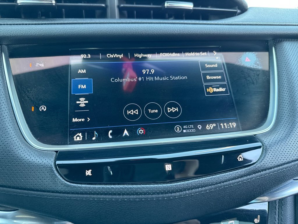 Used 2021 Cadillac XT5 Premium Luxury w/ LPO, Premium Carpet Package AWD/4WD image 16
