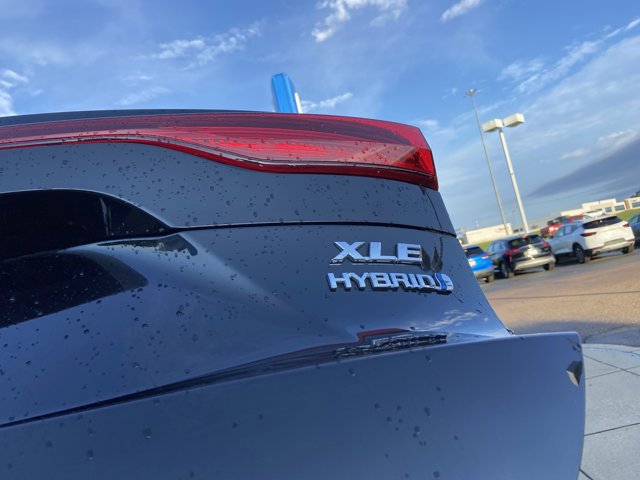 Used 2021 Toyota Venza XLE w/ Softex Package AWD/4WD image 3