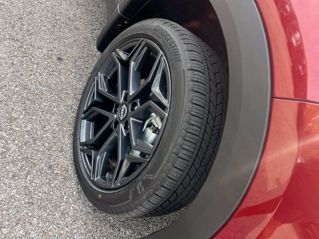 New 2027 Nissan Kicks SR w/ SR Premium Package FWD image 37