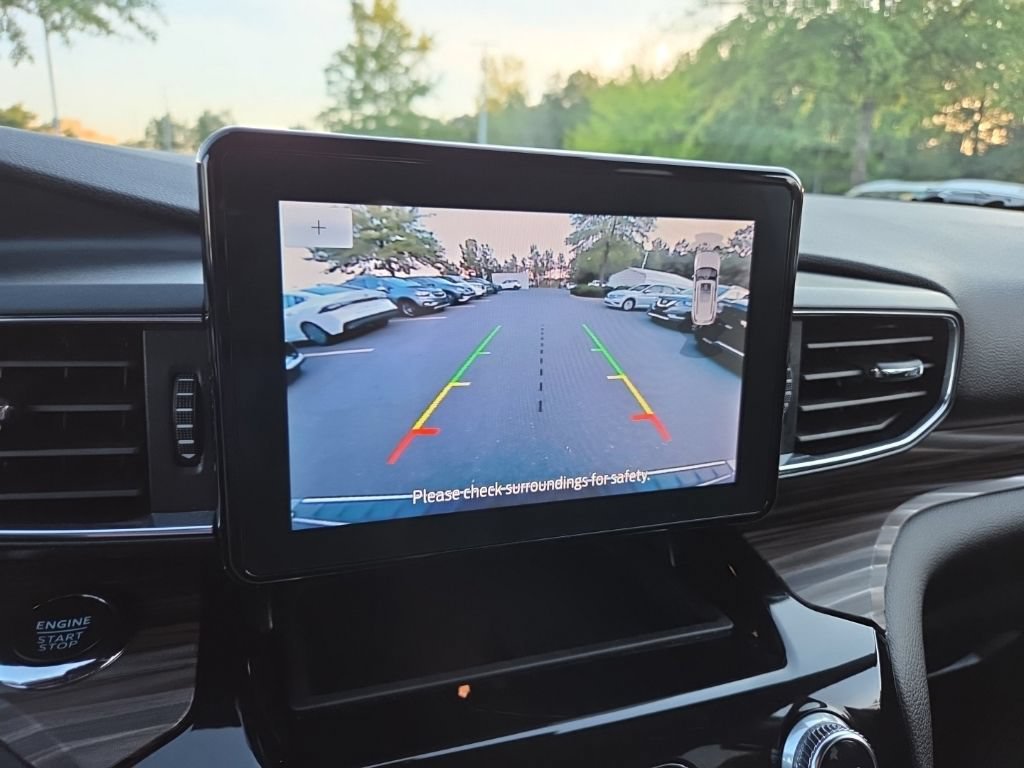 Used 2024 Ford Explorer Limited RWD image 24