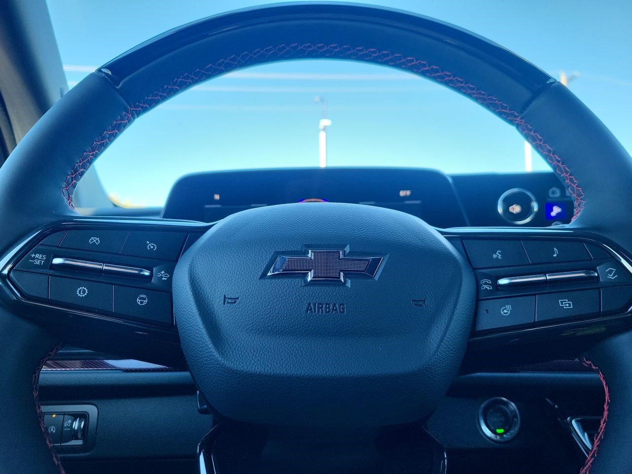 New 2026 Chevrolet Traverse RS image 18