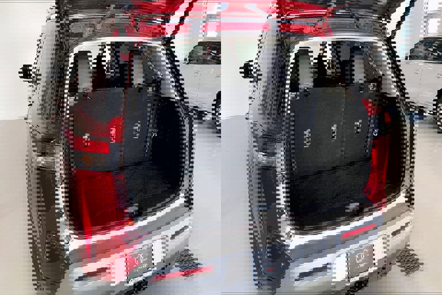 Used 2023 Nissan Pathfinder SL w/ SL Premium Package image 16