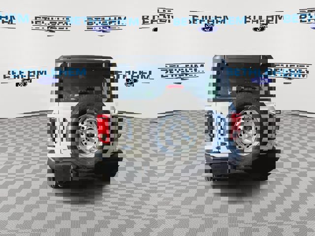 New 2025 Ford Bronco 4-Door image 7