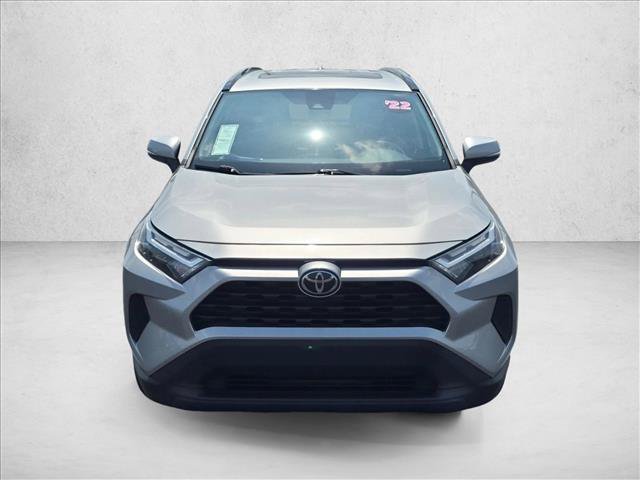 Used 2022 Toyota RAV4 XLE w/ Convenience Package FWD image 2