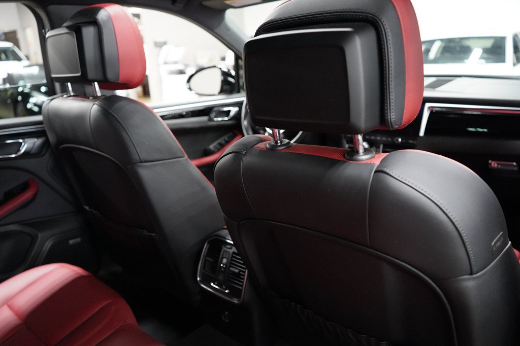 Used 2020 Porsche Macan S AWD/4WD image 25
