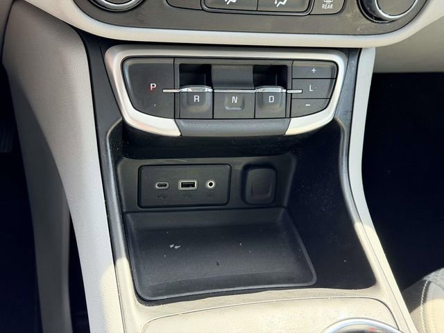 Used 2024 GMC Terrain SLE image 21