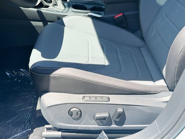 New 2026 Volkswagen Jetta SEL FWD image 18