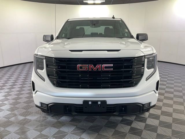 Used 2023 GMC Sierra 1500 Elevation image 2