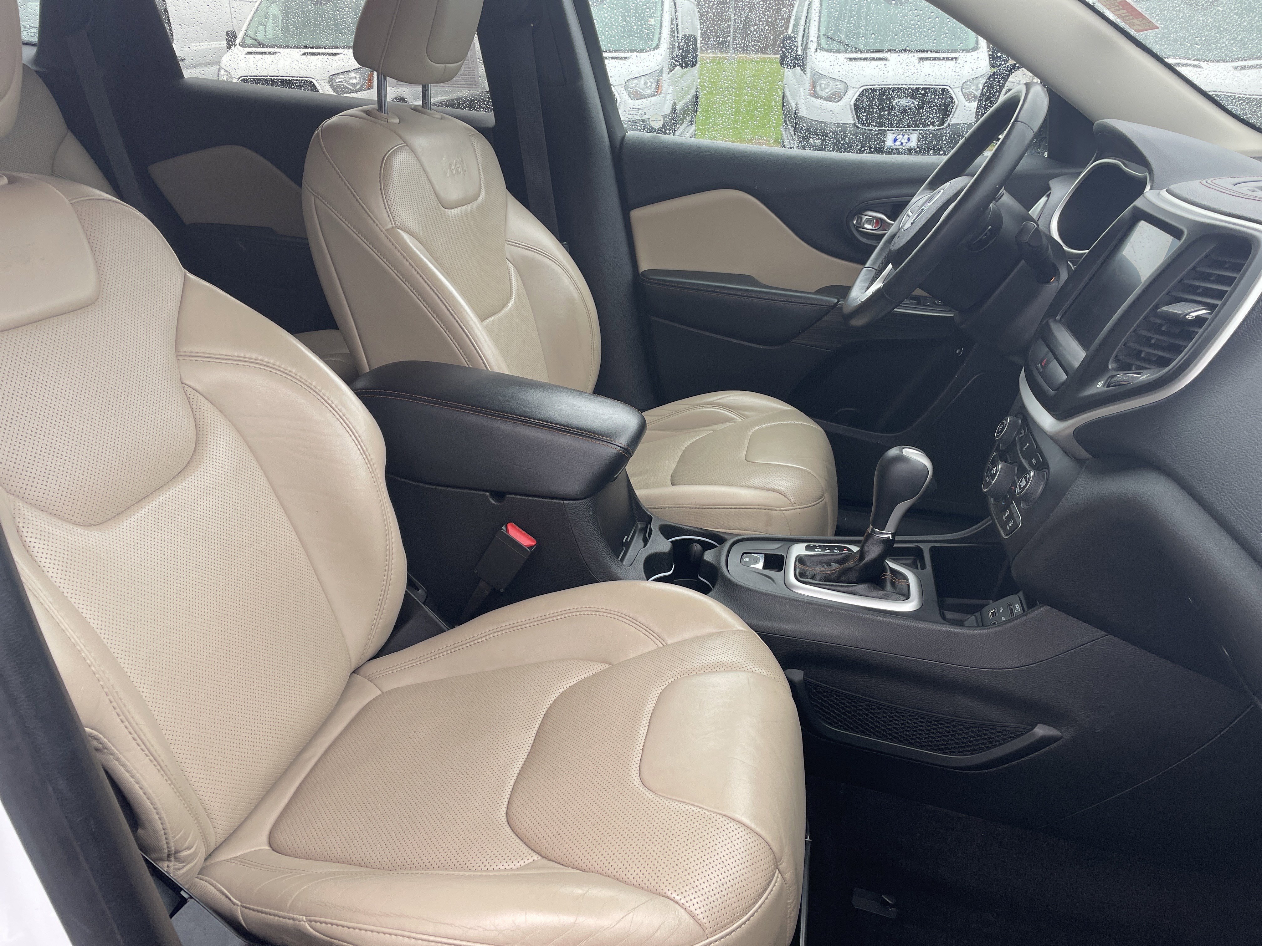 Used 2015 Jeep Cherokee Limited w/ Luxury Group image 29