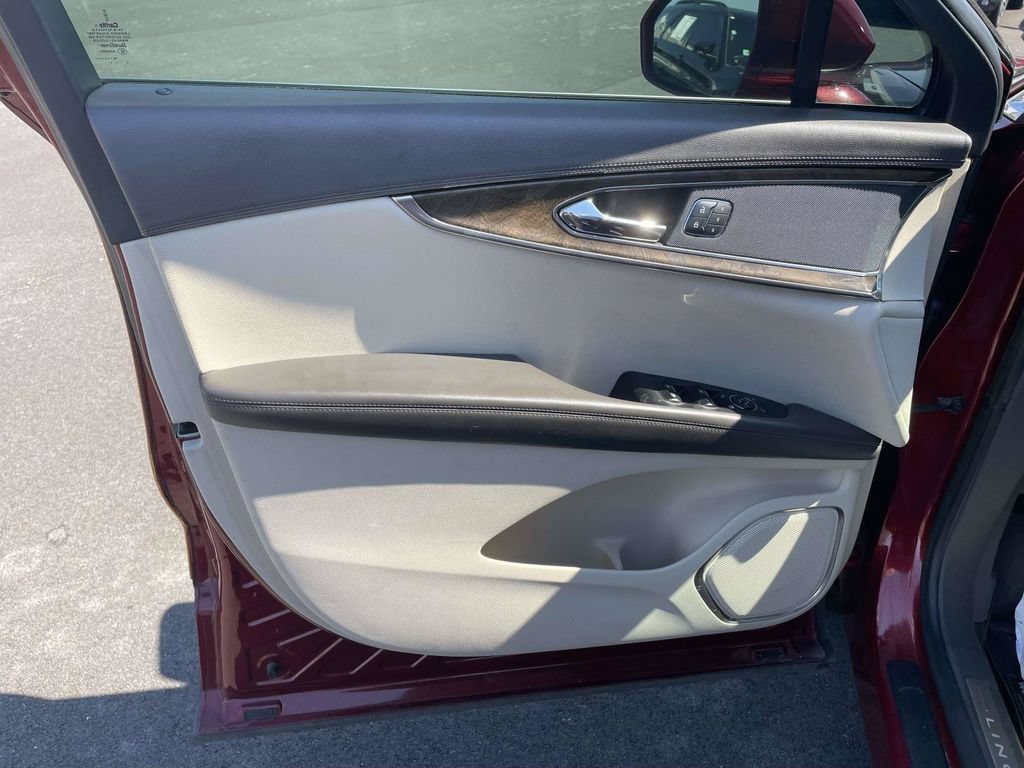 Used 2019 Lincoln Nautilus Select FWD image 15