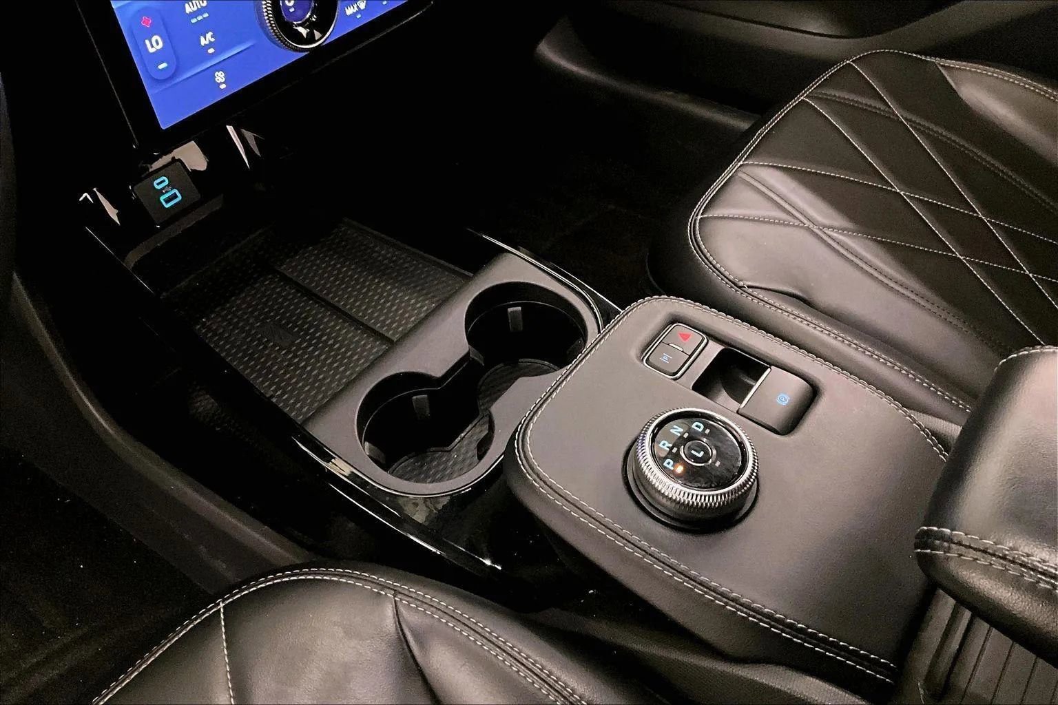 Used 2022 Ford Mustang Mach-E Select image 16