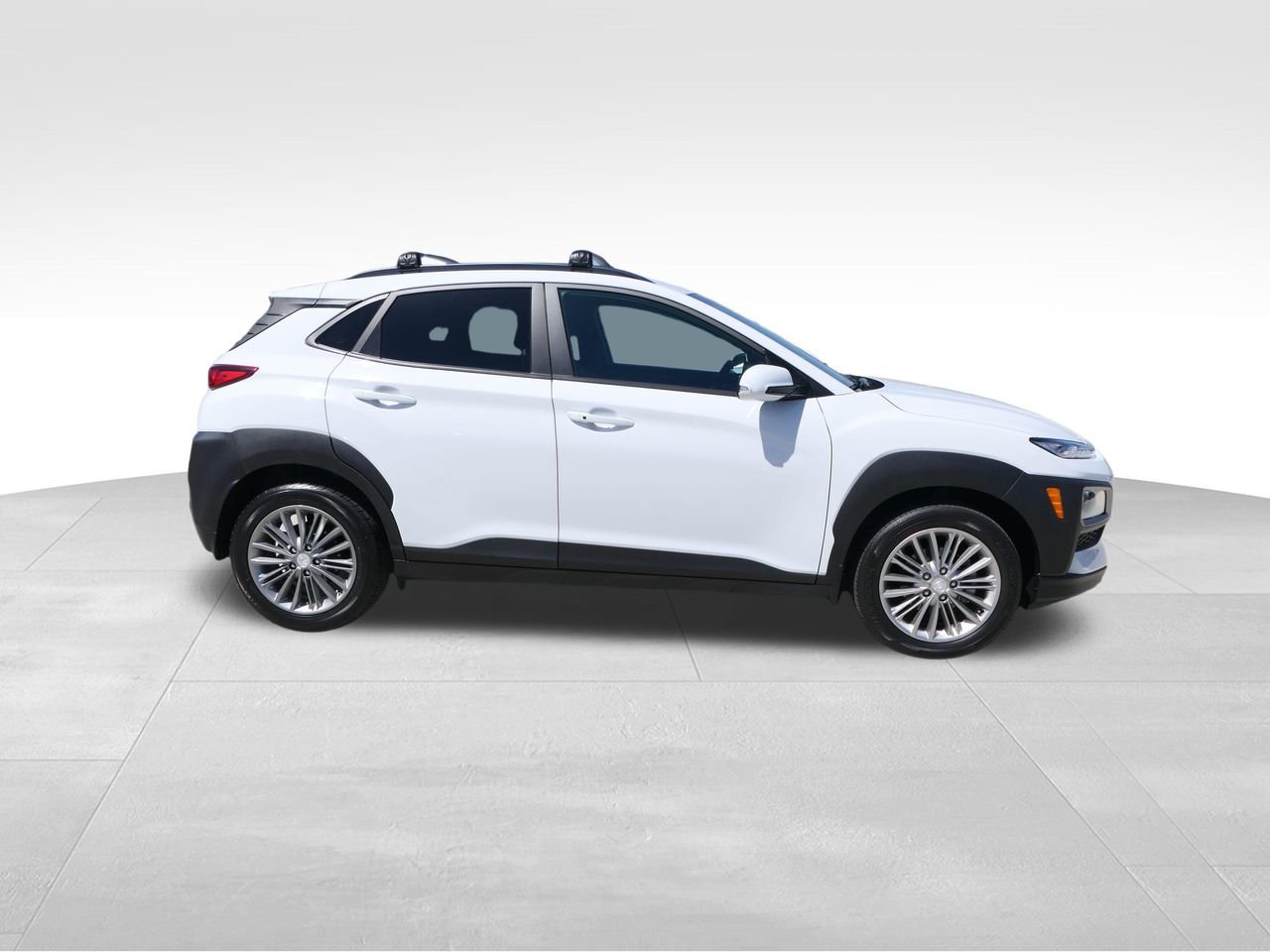 Used 2020 Hyundai Kona SEL w/ Cargo Package FWD image 2