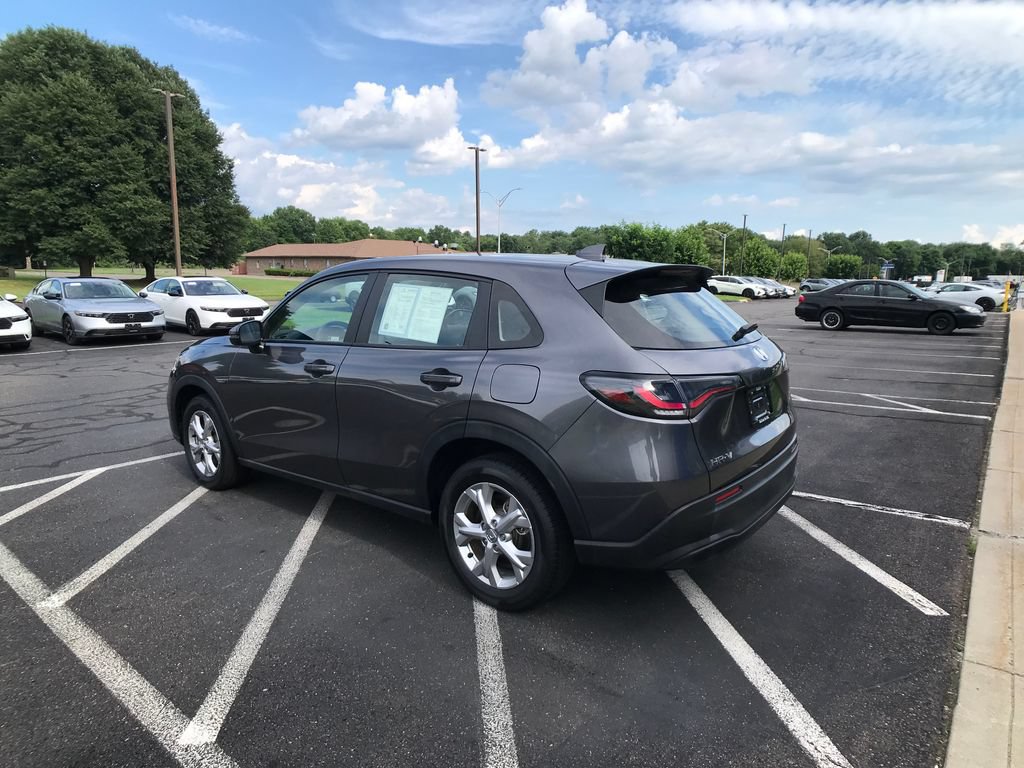 Certified 2023 Honda HR-V LX image 11