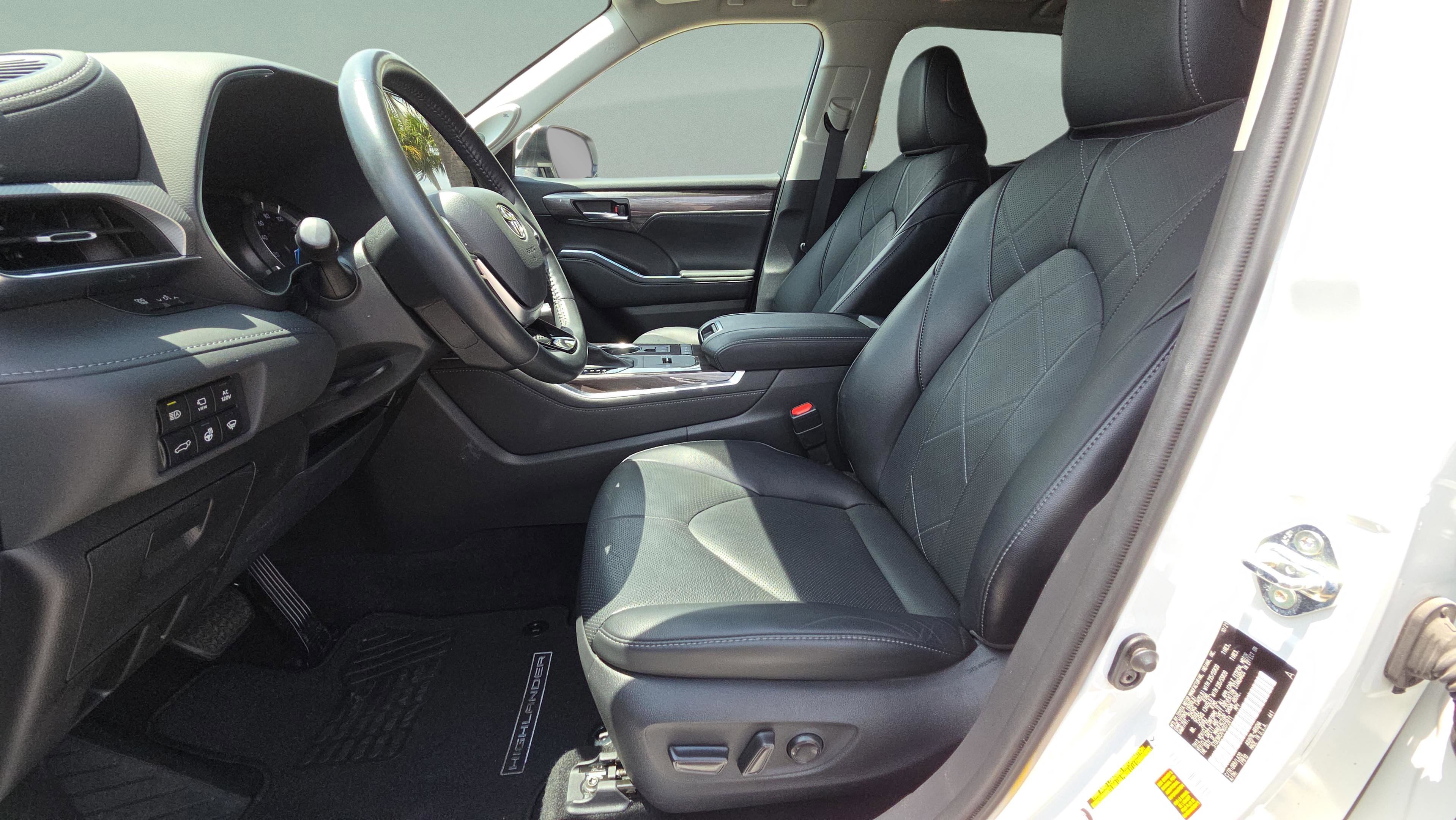 Used 2022 Toyota Highlander Platinum AWD/4WD image 15