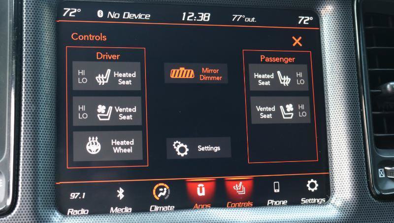Used 2018 Dodge Challenger R/T Scat Pack w/ Leather Interior Group RWD image 14