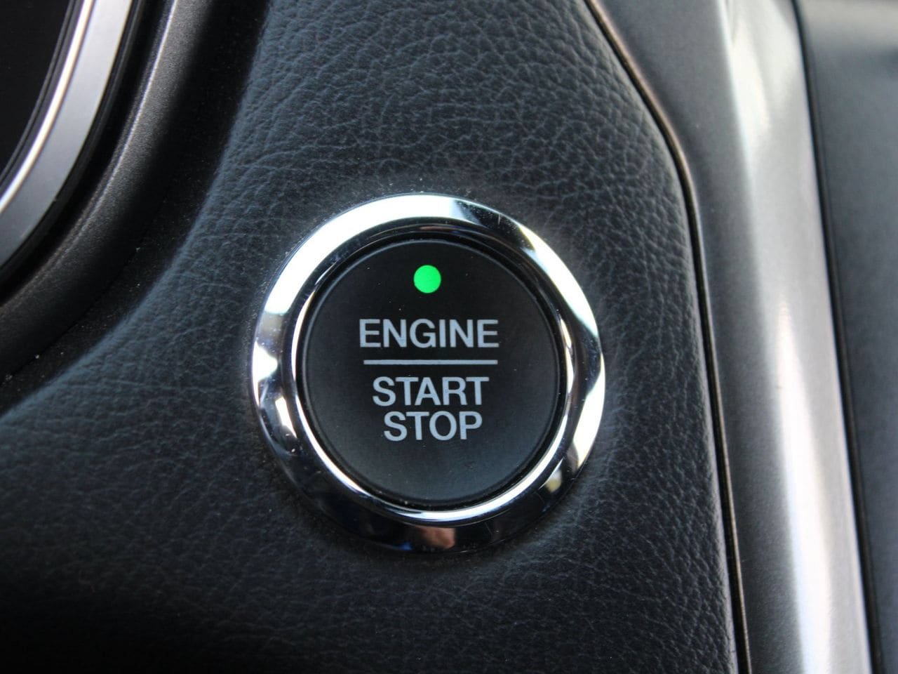 Used 2019 Ford Fusion SE FWD image 28