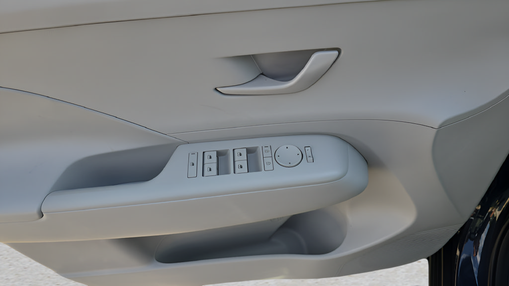 New 2027 Hyundai Kona SEL Sport AWD/4WD image 16