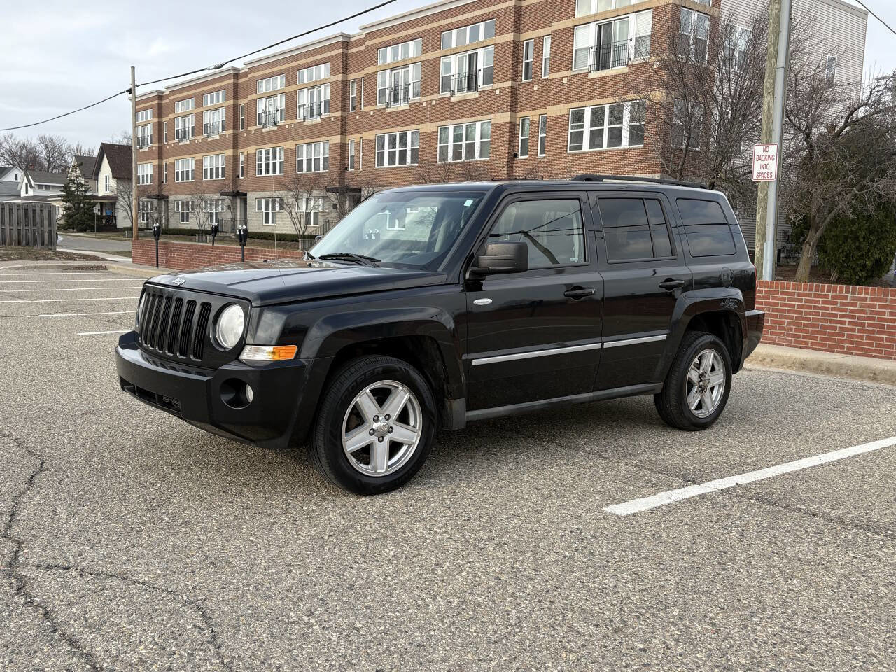 Used 2010 Jeep Patriot Latitude image 4