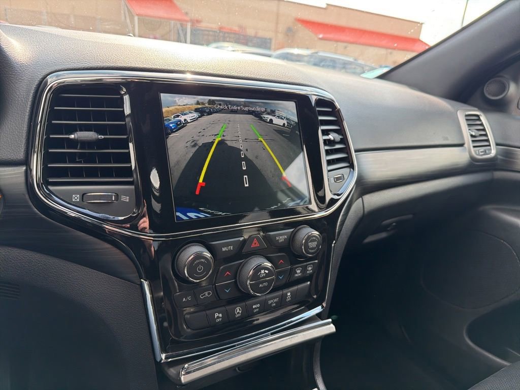 Used 2021 Jeep Grand Cherokee Laredo X image 23