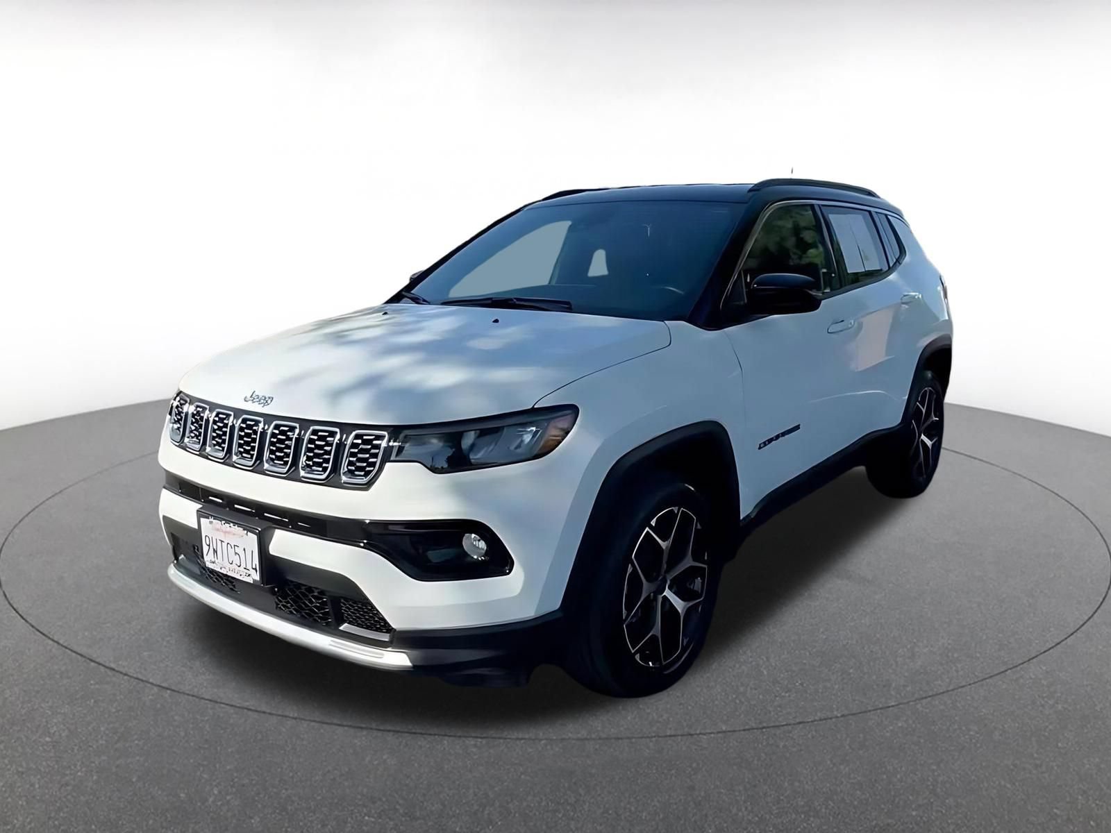 Used 2025 Jeep Compass Limited AWD/4WD image 7