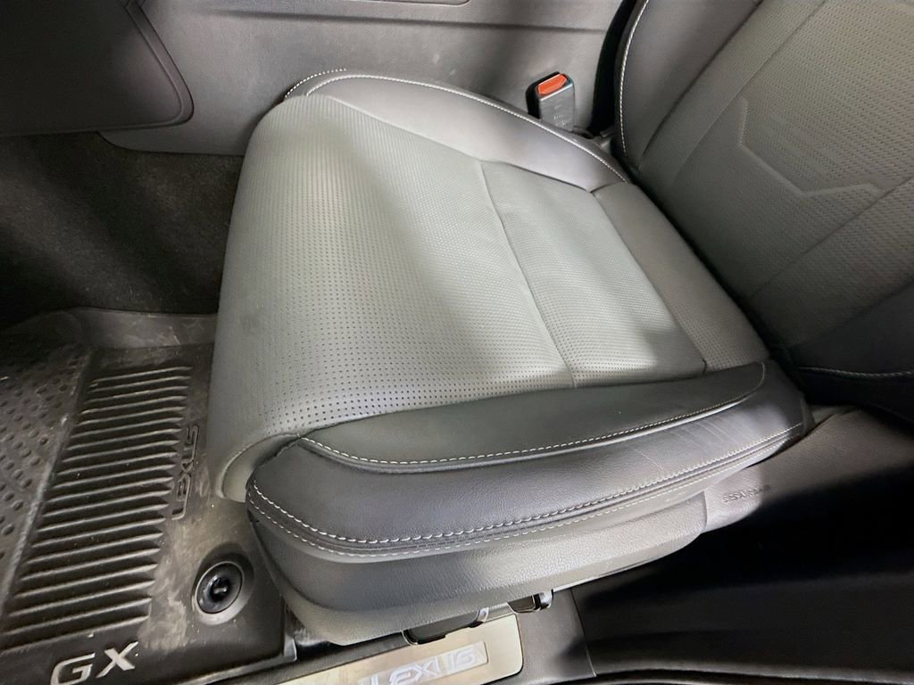 Certified 2024 Lexus GX 550 w/ Accessory Package (Z1) image 17