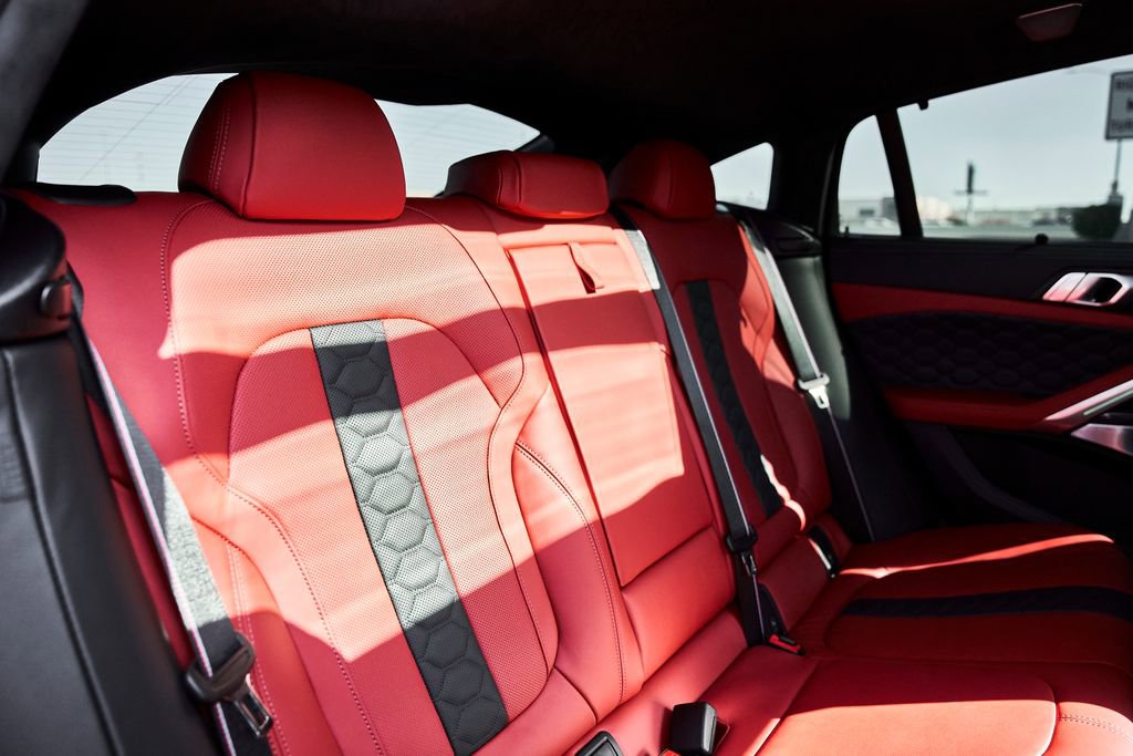 Used 2026 BMW X6 M Competition w/ Executive Package image 45