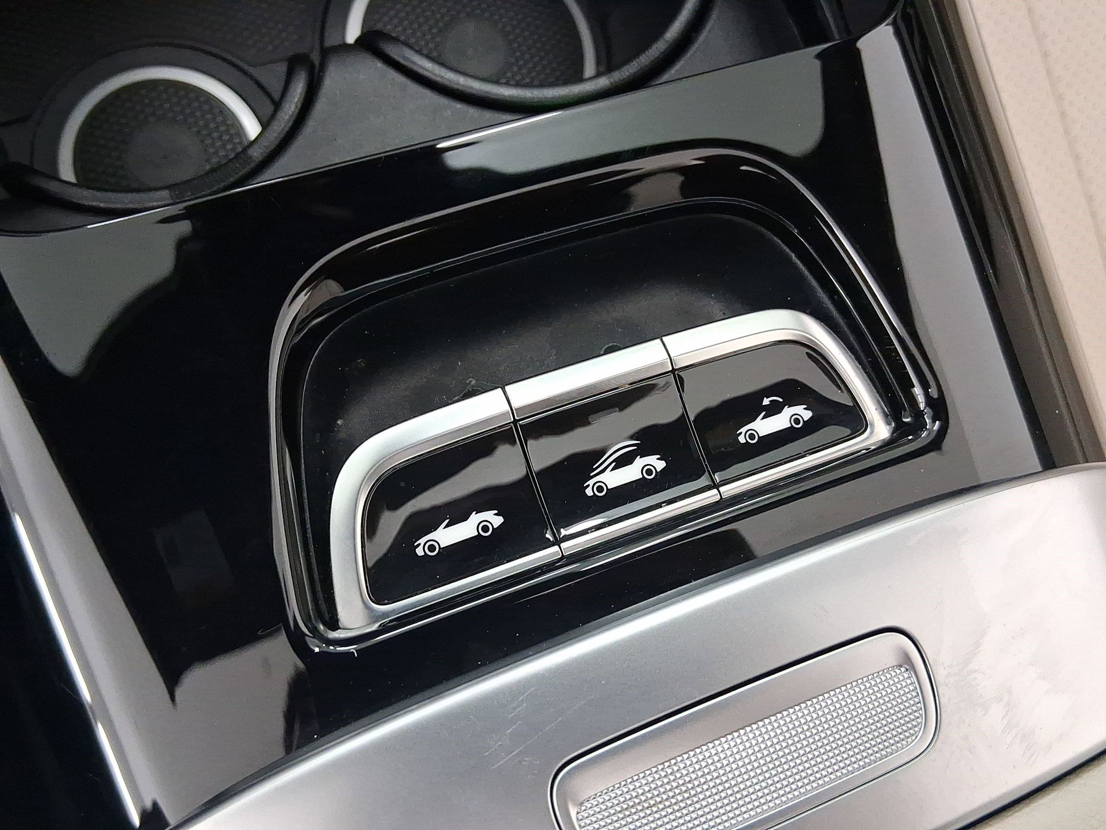 Used 2025 Mercedes-Benz CLE 300 4MATIC Cabriolet image 27