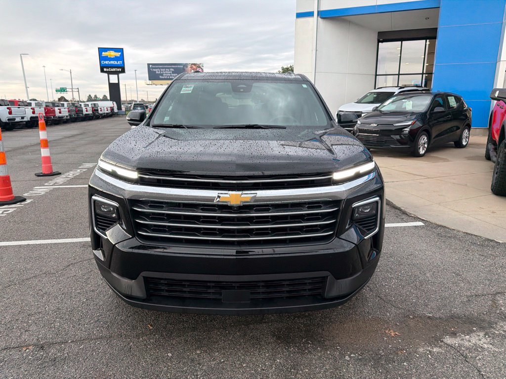 Used 2026 Chevrolet Traverse LT w/ Sun and Wheel Package AWD/4WD image 8