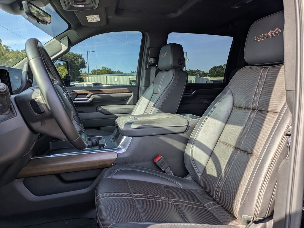 Used 2025 Chevrolet Silverado 2500 High Country w/ High Country Premium Package image 13