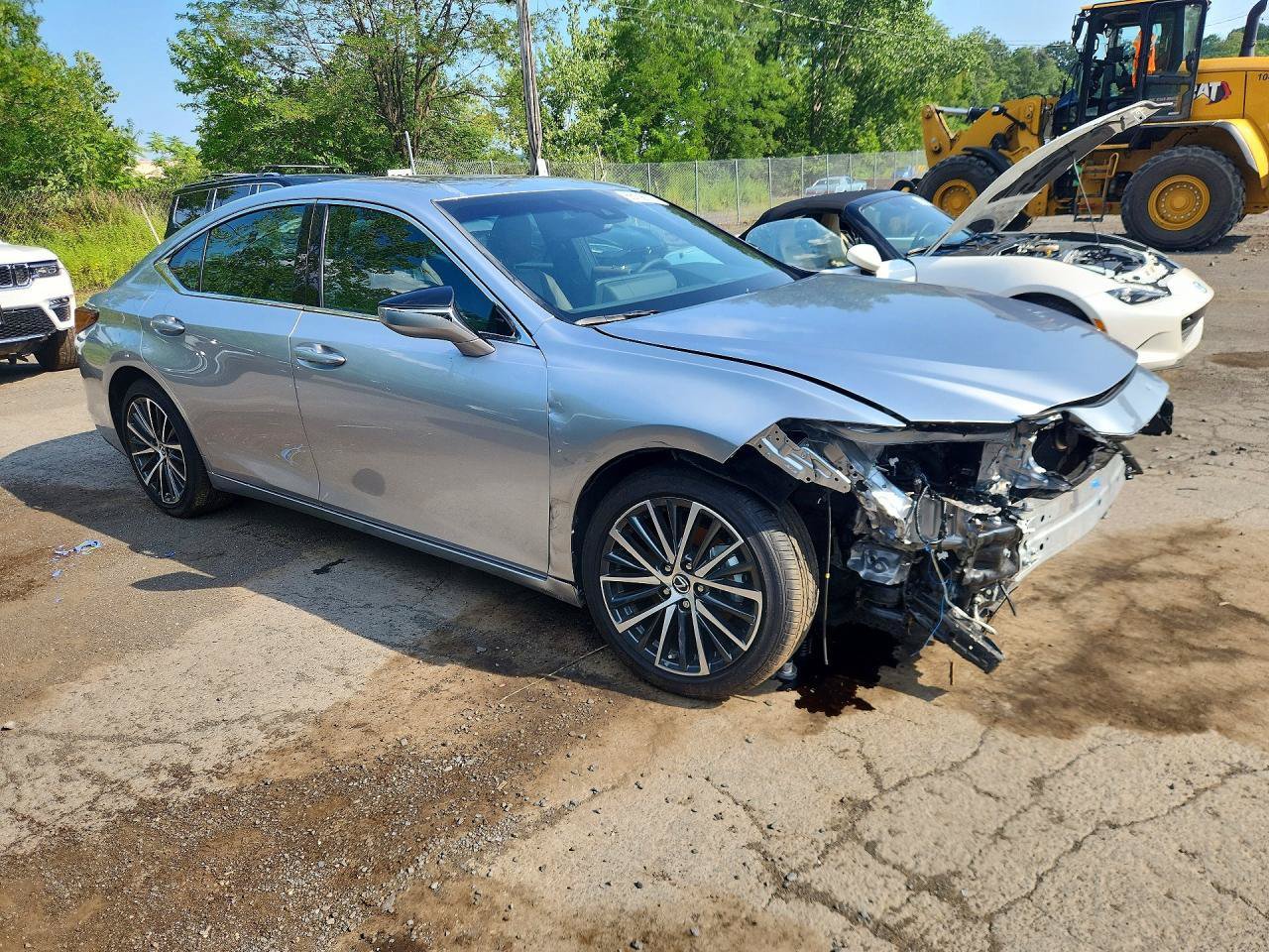 Used 2025 Lexus ES 350 w/ Premium Package FWD image 1