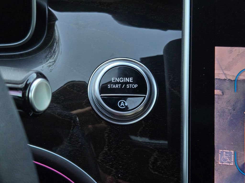 Used 2023 Mercedes-Benz C 300 Sedan image 24