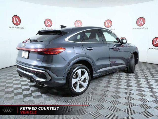 Used 2025 Audi Q5 Premium Plus w/ Premium Plus AWD/4WD image 9