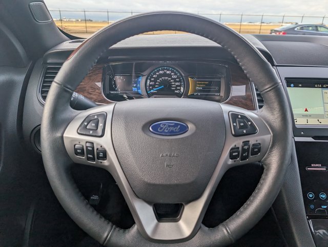 Used 2018 Ford Taurus Limited image 18
