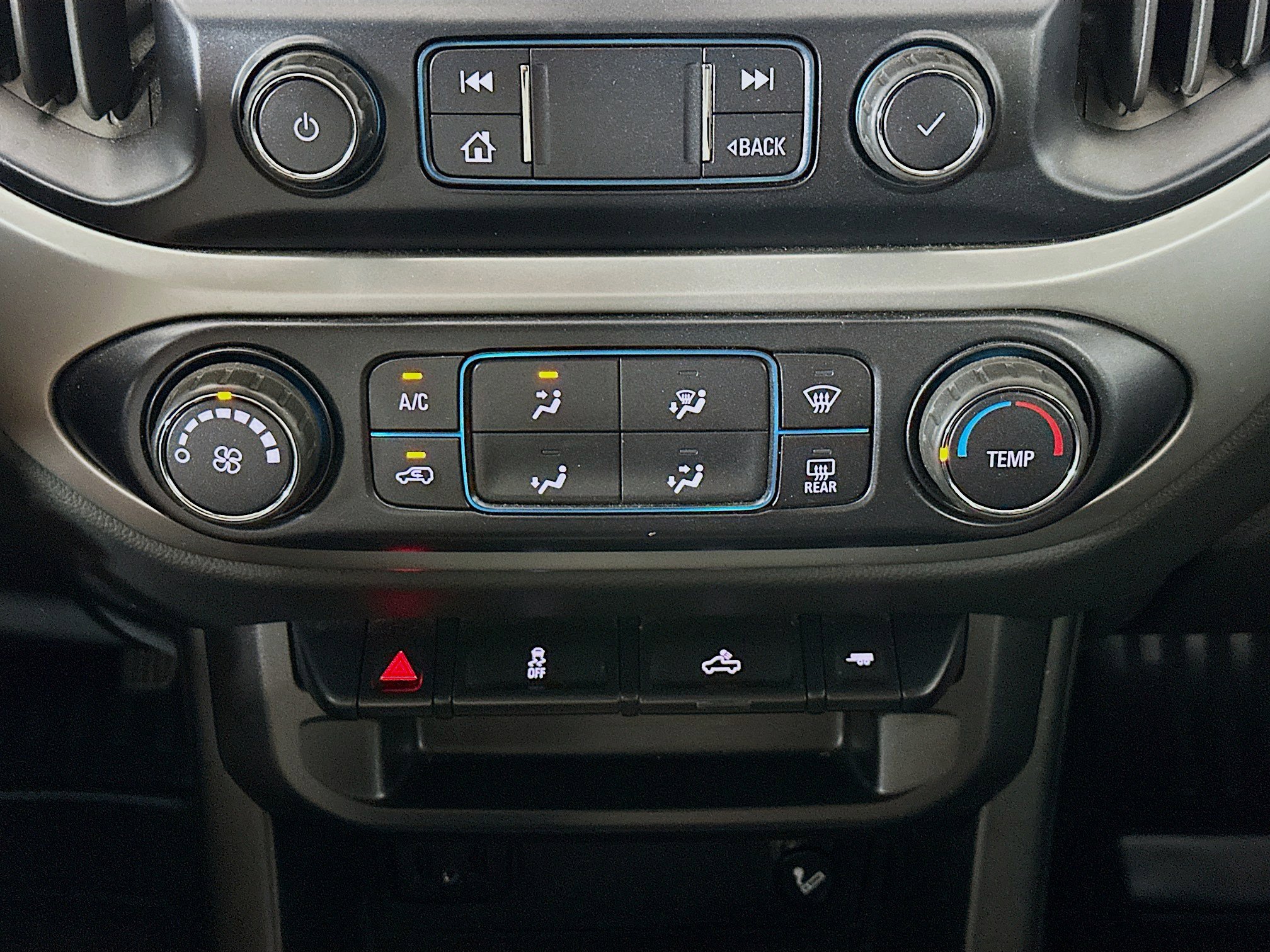 Used 2020 Chevrolet Colorado LT w/ LT Convenience Package image 22