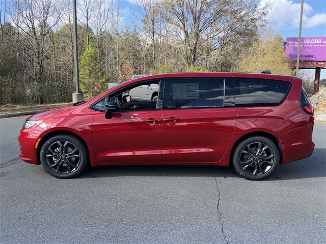 New 2026 Chrysler Pacifica Select image 10