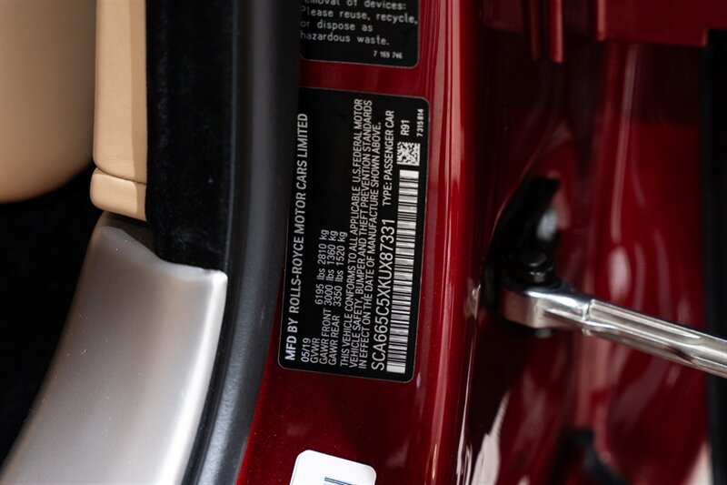 Used 2019 Rolls-Royce Wraith RWD image 28