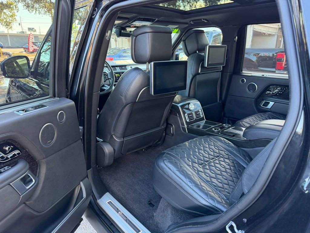 Used 2021 Land Rover Range Rover SV Autobiography Dynamic image 30