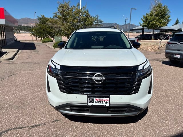 New 2026 Nissan Pathfinder SL AWD/4WD image 2