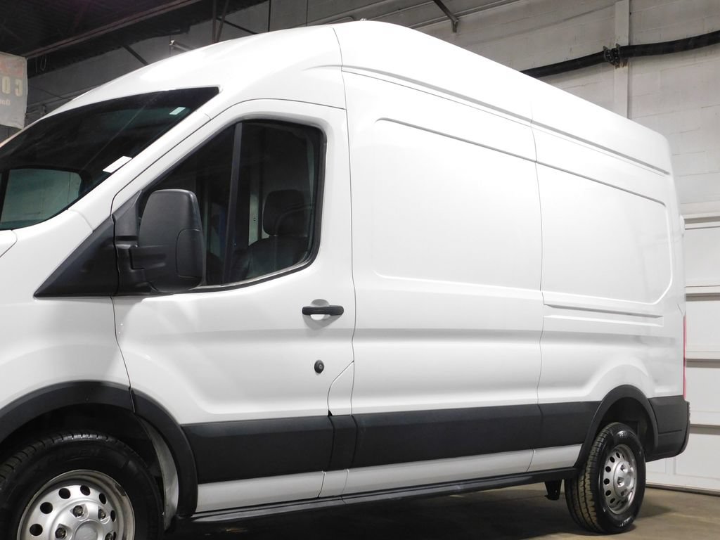 Used 2022 Ford Transit 250 148 High Roof AWD image 19