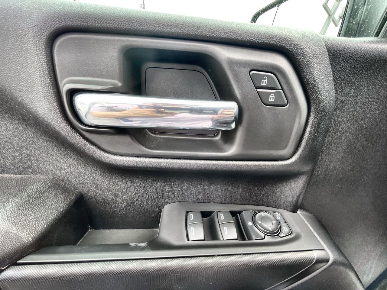 Used 2024 Chevrolet Silverado 1500 Custom RWD image 23