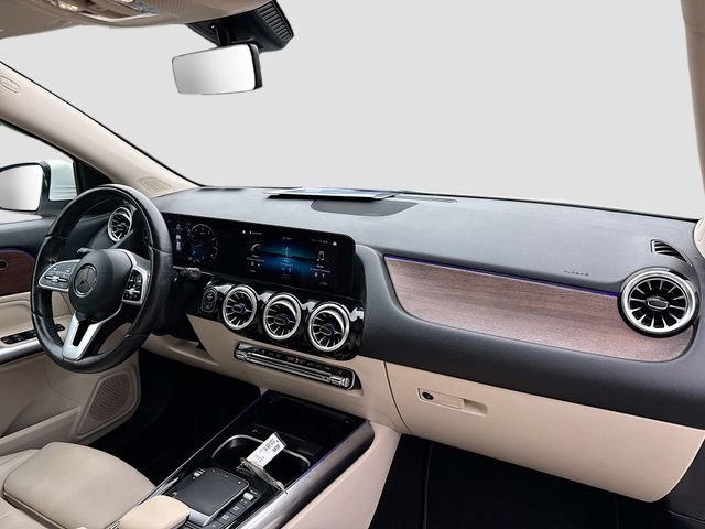 Used 2023 Mercedes-Benz GLA 250 4MATIC image 30