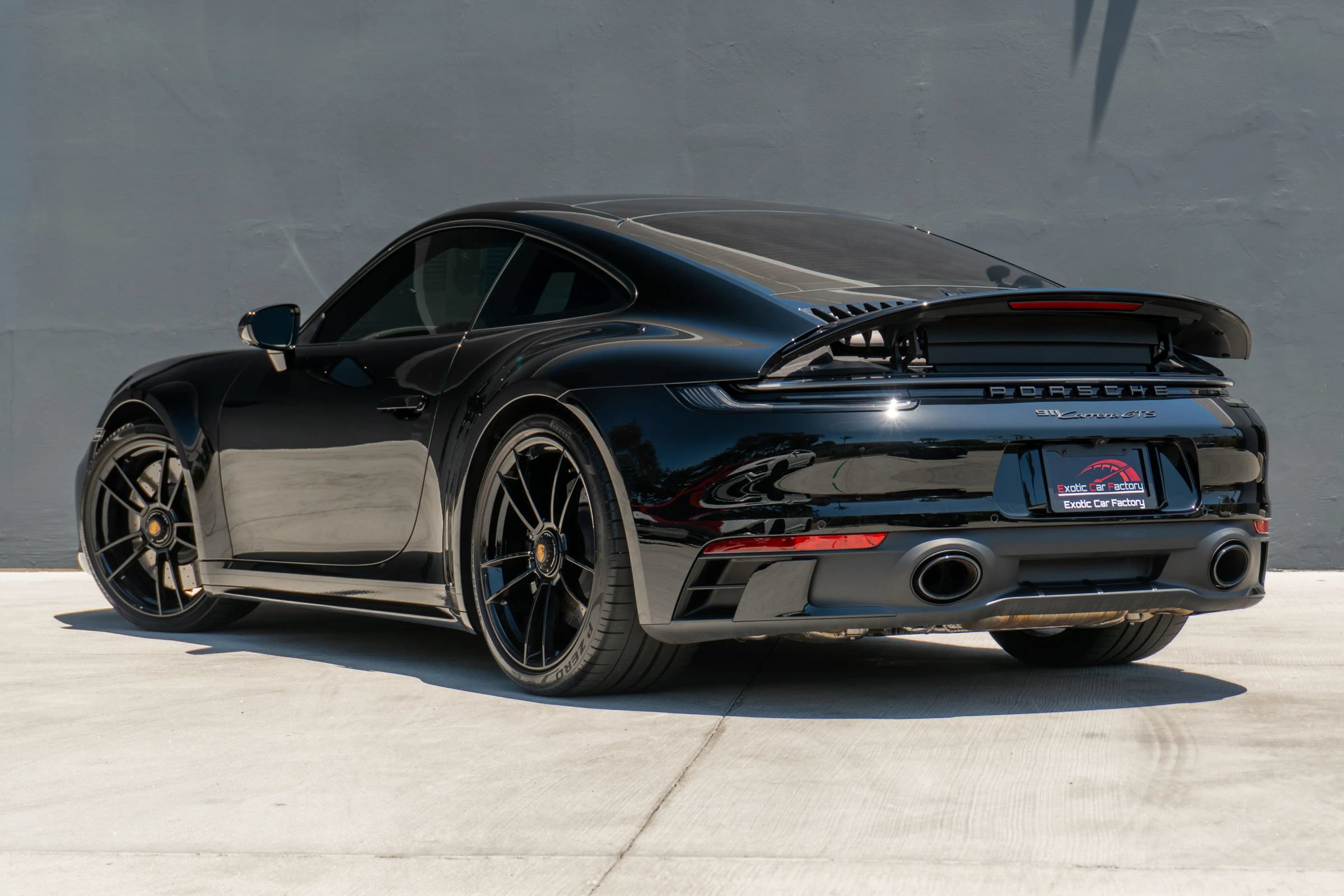 Used 2024 Porsche 911 Carrera S RWD image 9